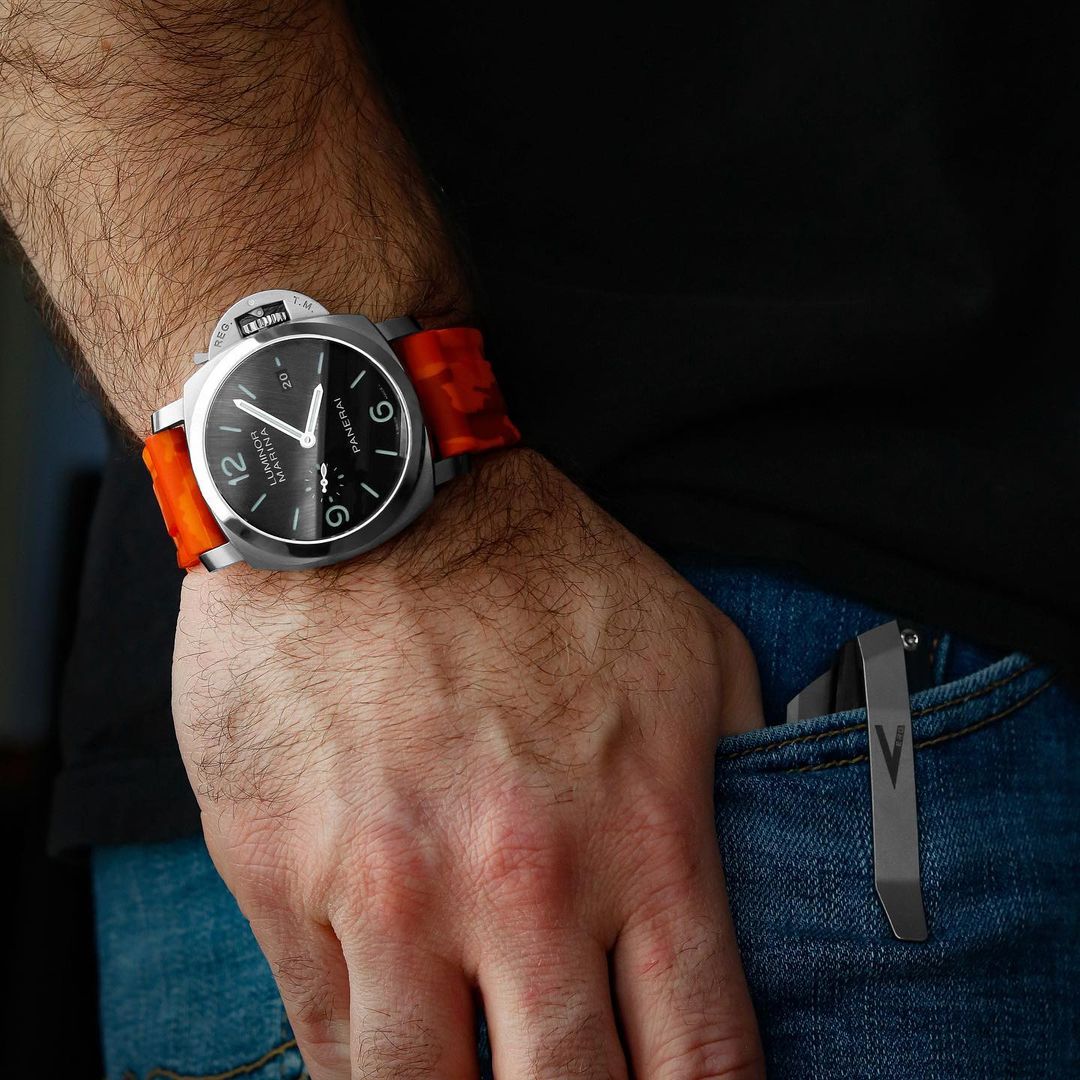 What Wrist Should You Wear your Watch?