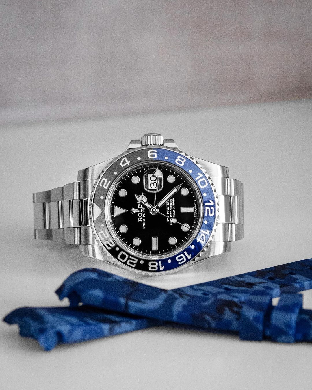 Rolex Jubilee vs Rolex Oyster - Which Rolex Bracelet Is Best for You?