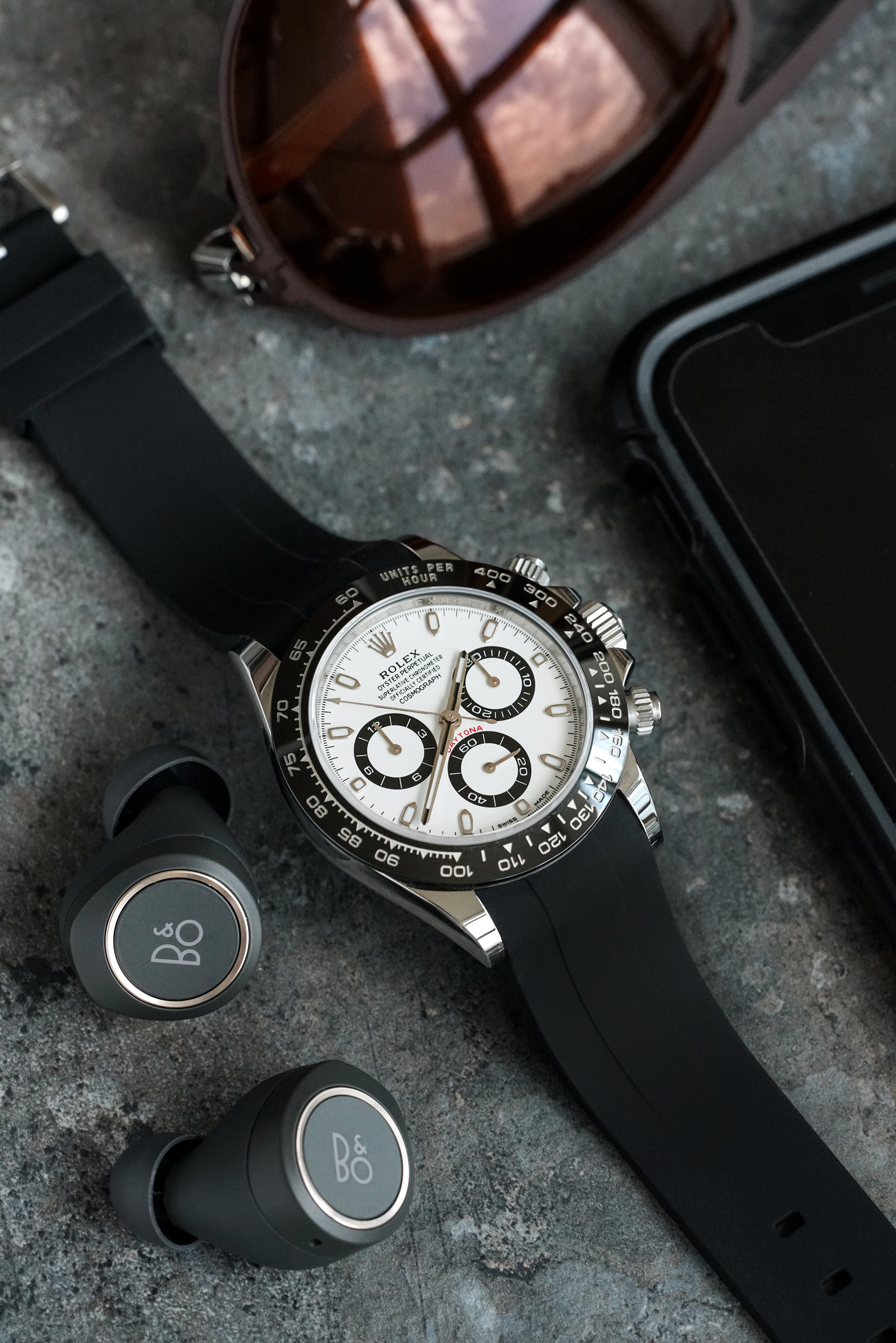 Rolex Straps vs. Bracelets