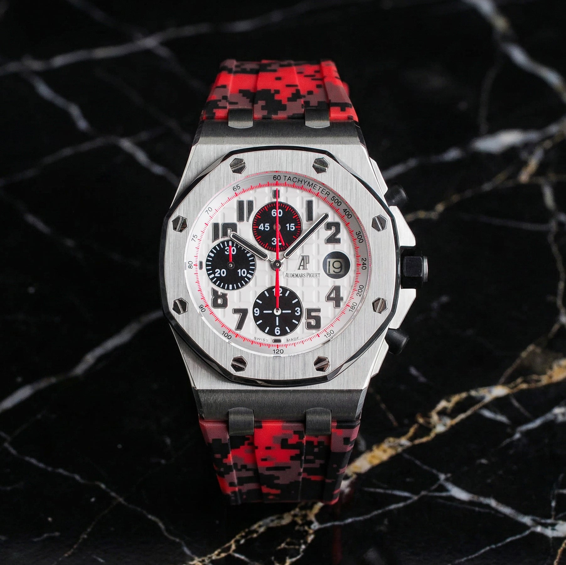 Audemars Piguet 42mm Royal Oak Offshore Red Digi Camo Rubber Strap