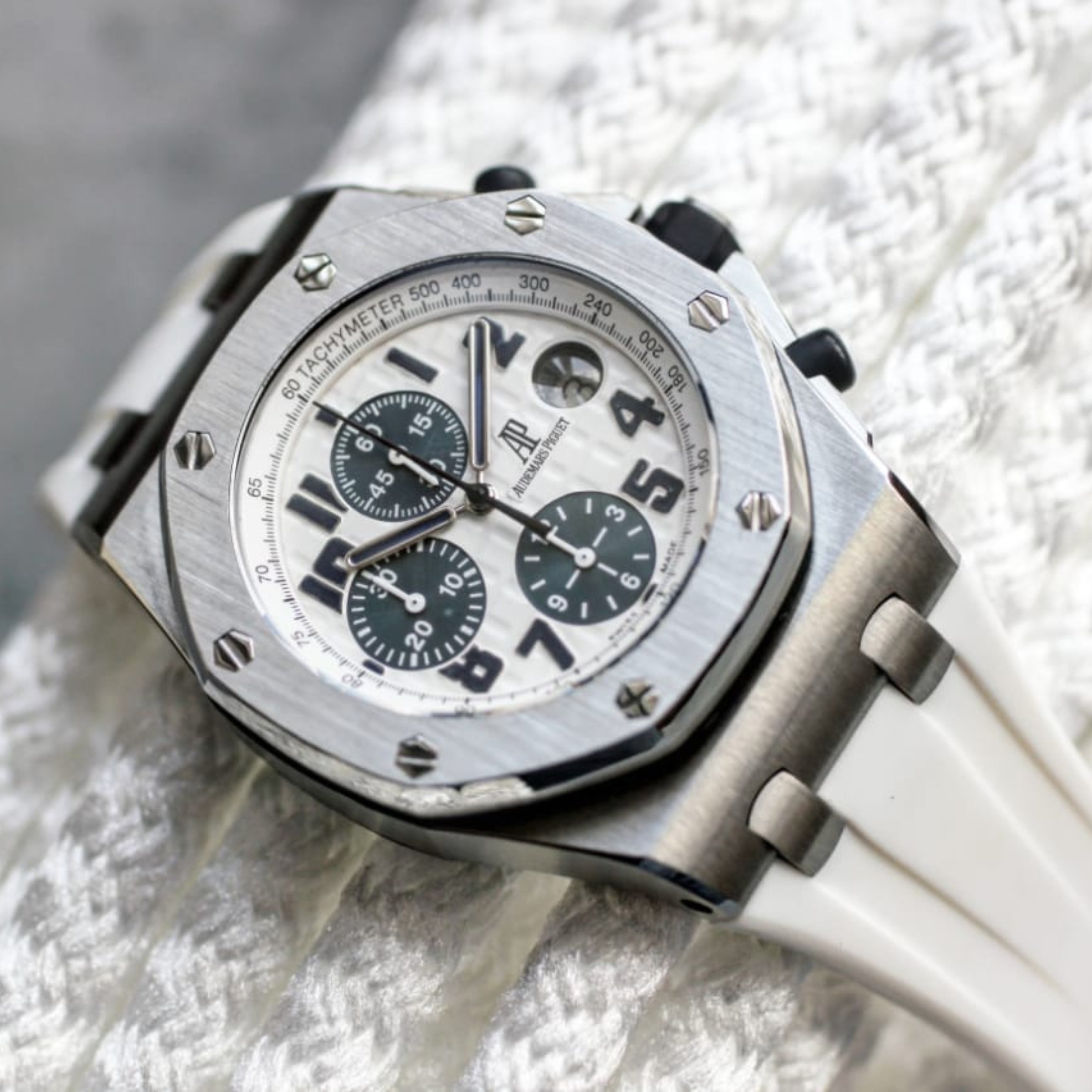 【AUDEMARS PIGUET/オーデマピゲ】ラバーベルト 白/ホワイト Audemars Piguet 42mm Royal Oak Offshore Arctic White Rubber Strap