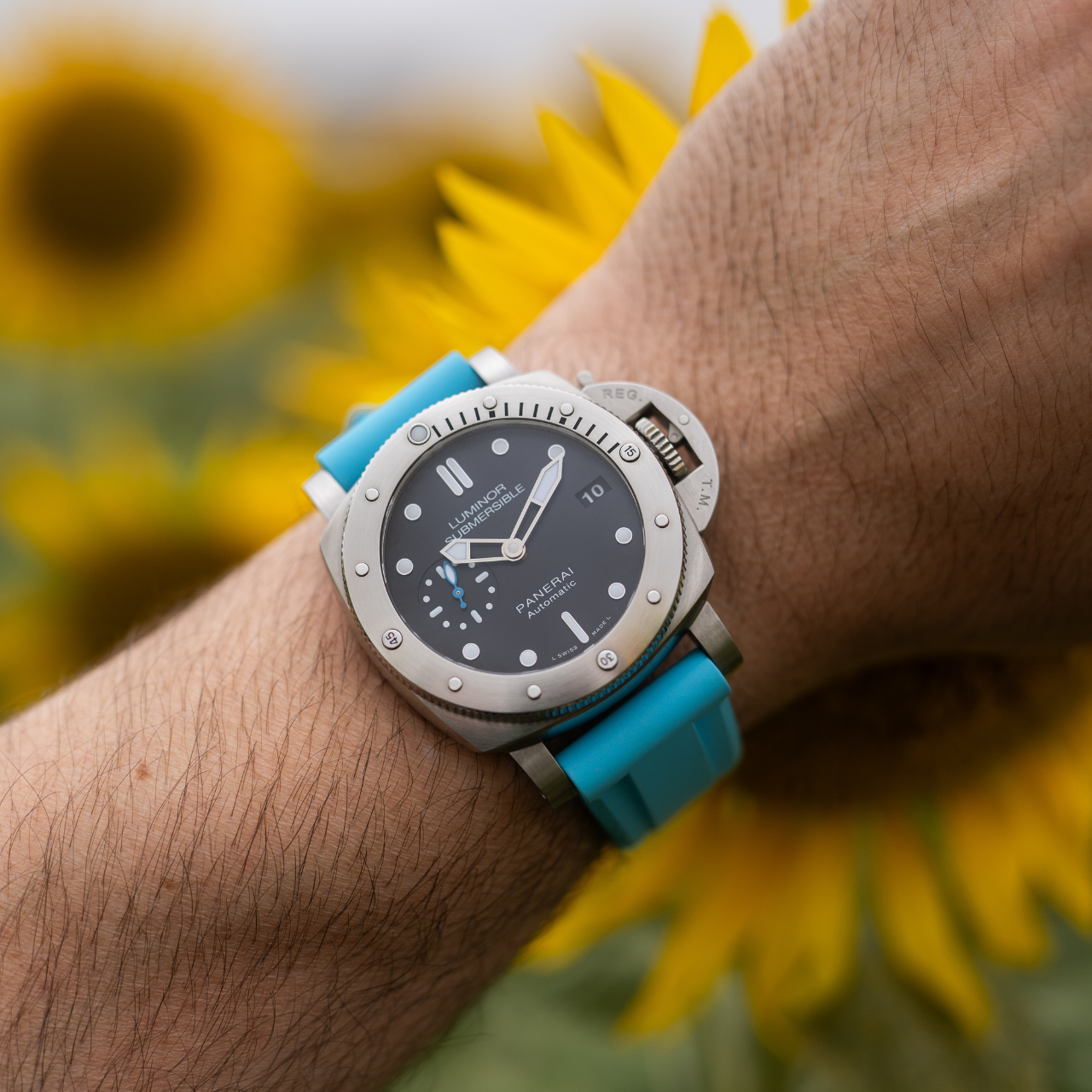 FKM Rubber Strap for Panerai Submersible - Miami Blue