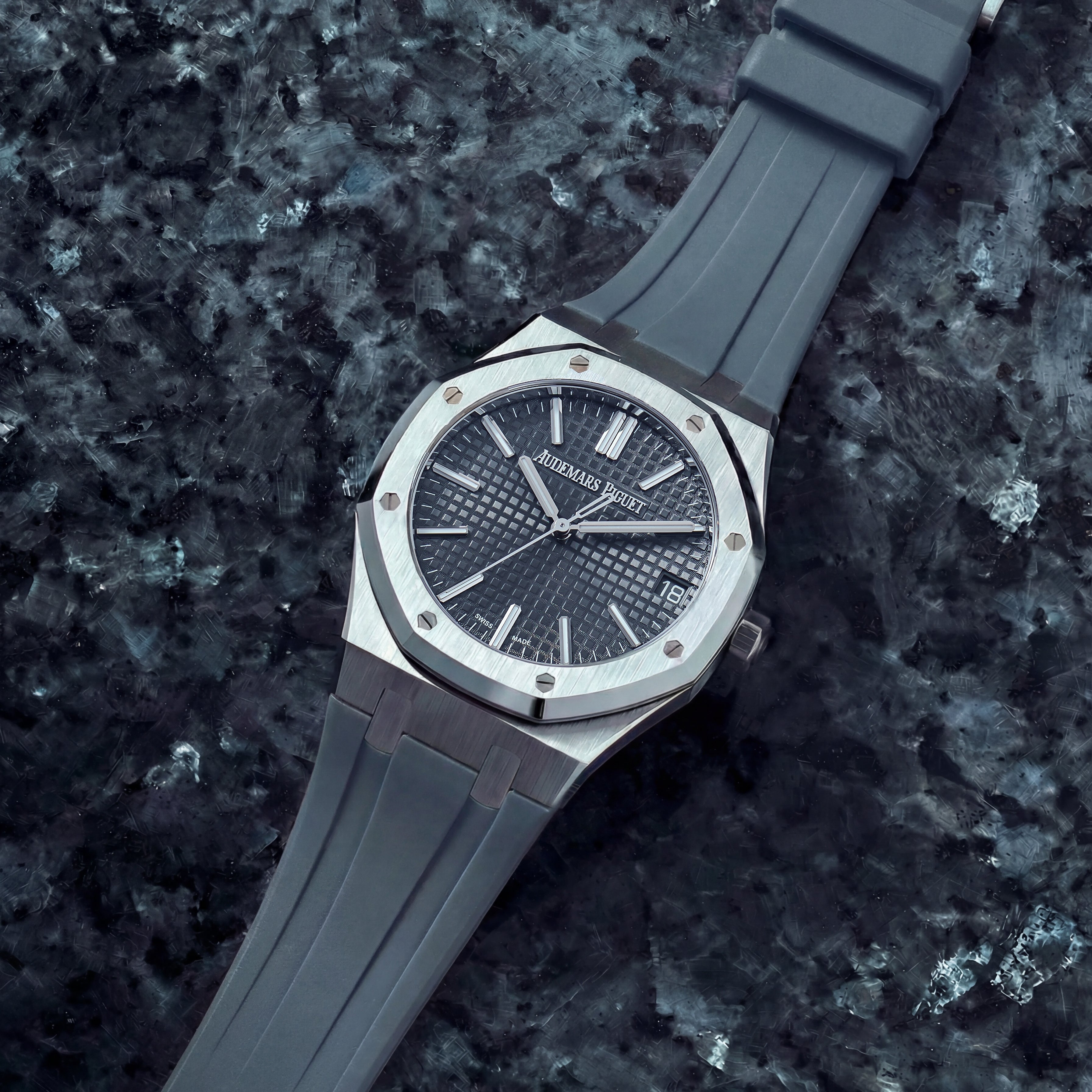 Audemars Piguet  Oak Offshoreラバーベルト Rubber Strap for Audemars Piguet Royal Oak (41mm) - Red Camo